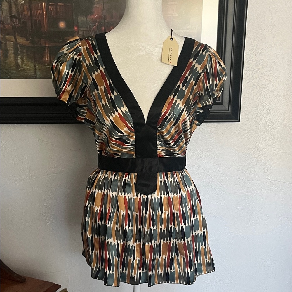 NWT Studio M Black and Multicolor Patterned Blouse Sz M